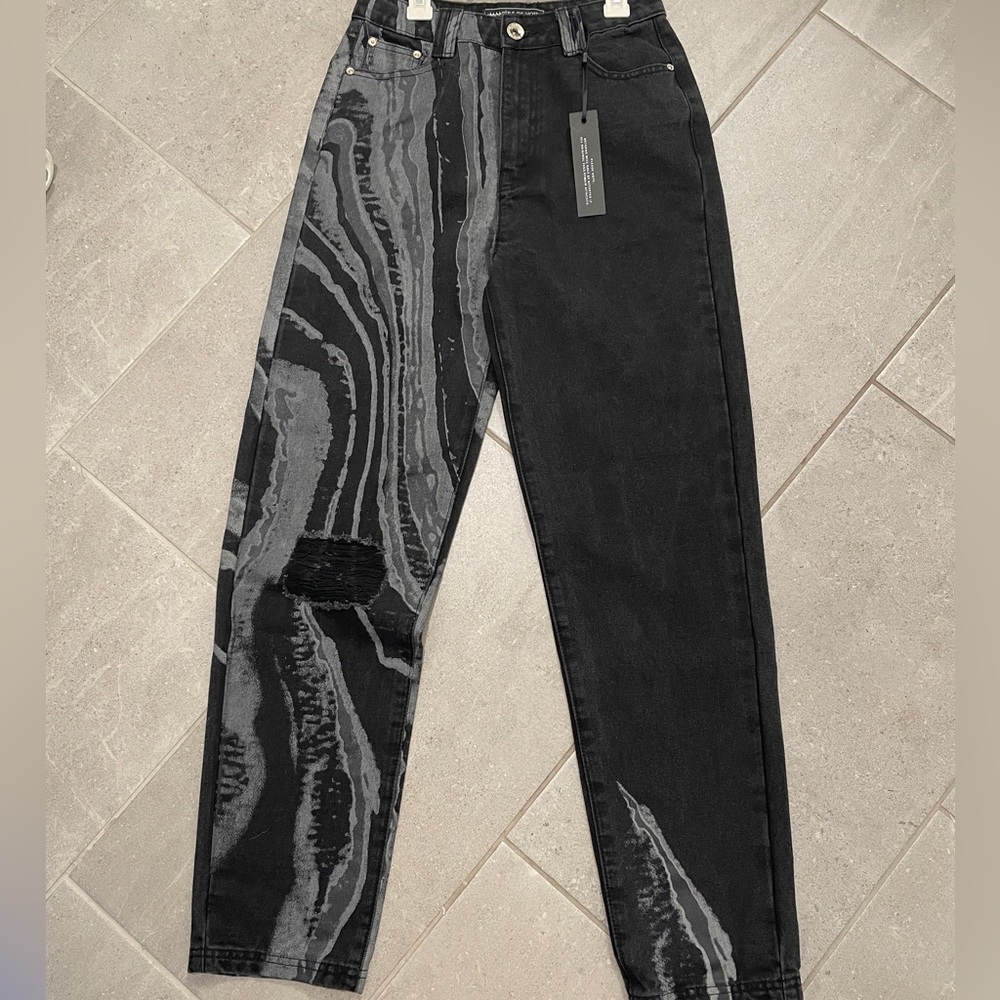 Manier de voir marble print mom jeans